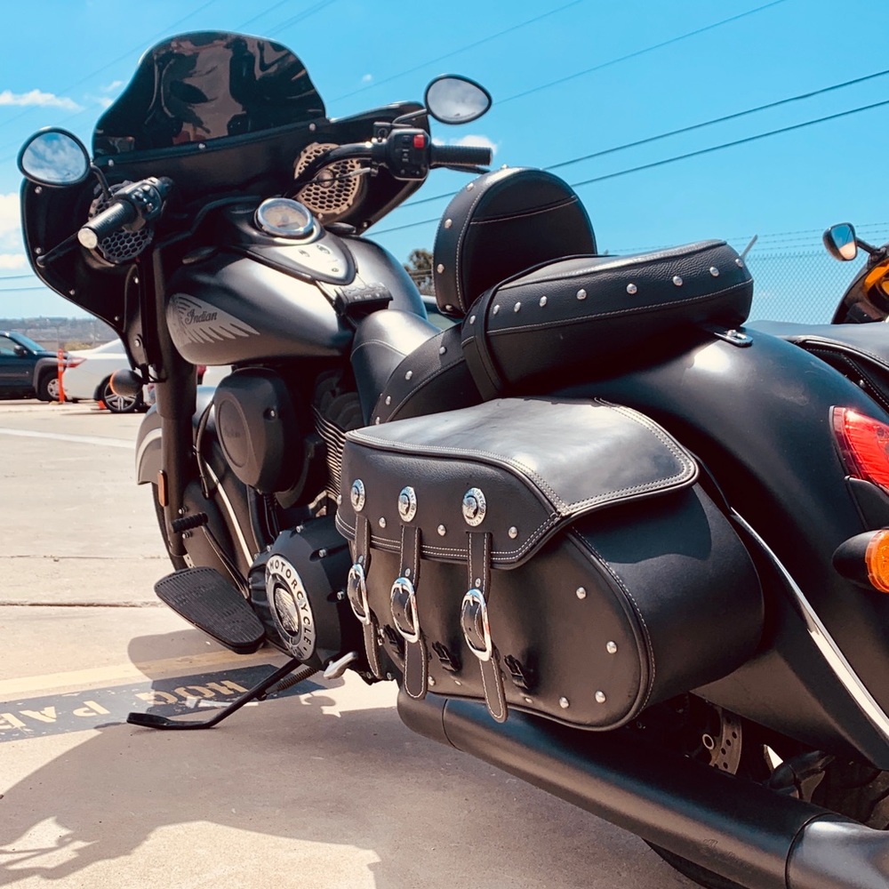 Meet your Posher, Robert